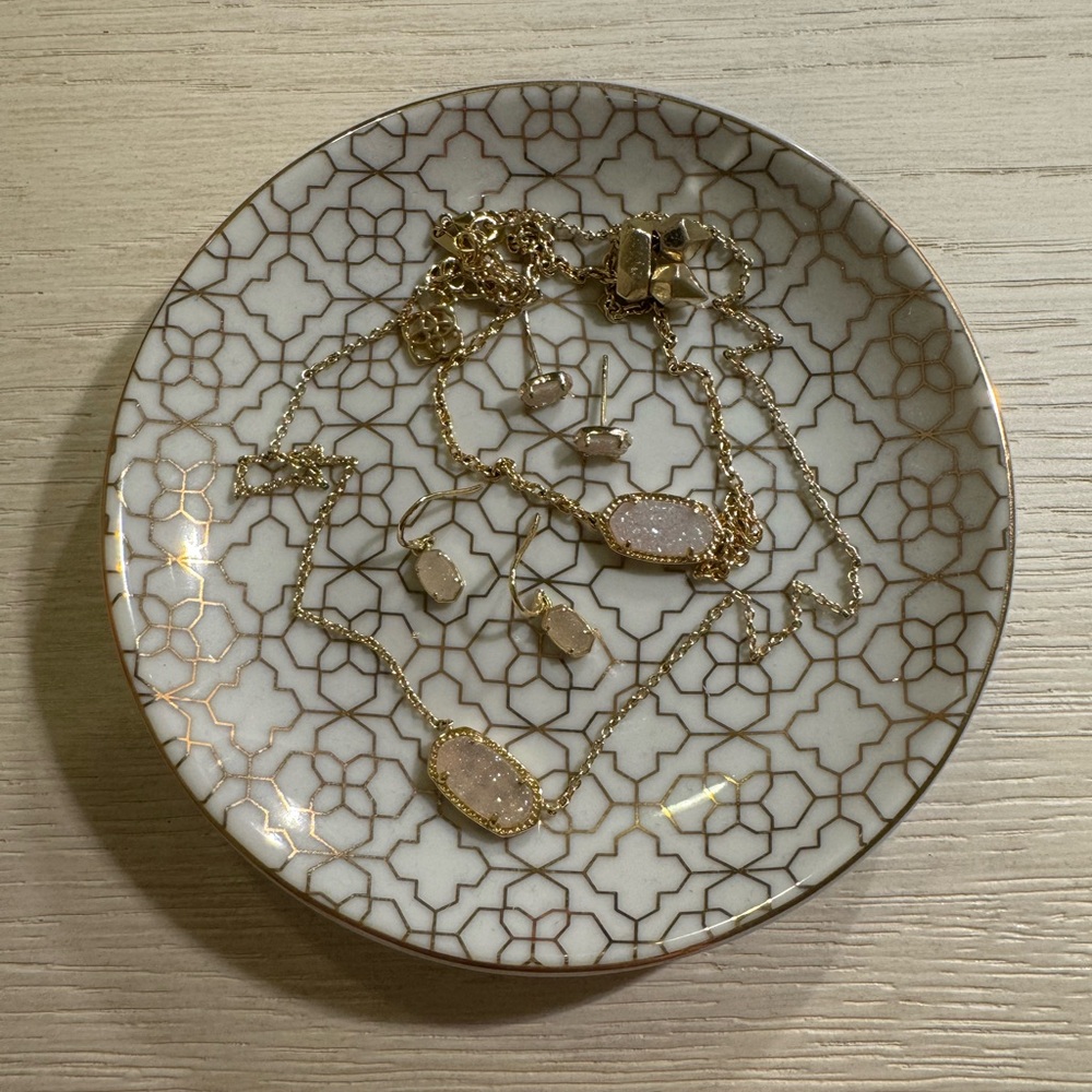Kendra Scott bracelet, necklace, and earrings set